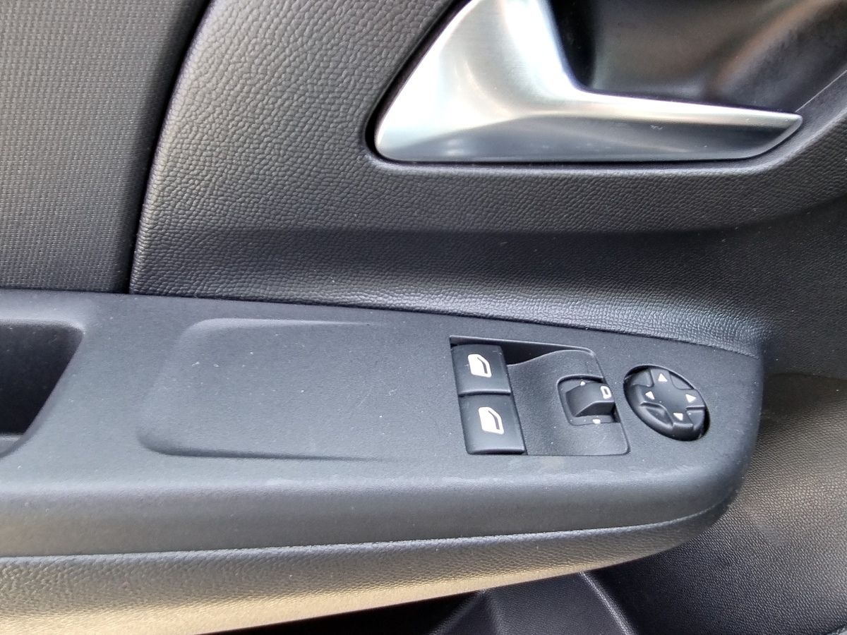 Fahrzeugabbildung Opel Corsa e Selection
