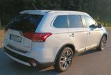 Mitsubishi Outlander 2.2 DI-D 4WD. 8fach bereift TOP! - Mitsubishi 7-Sitzer