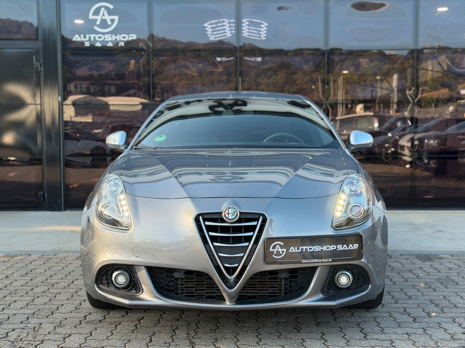 ALFA ROMEO Giulietta Giulietta Turismo LEDER/SHZ/PDC – Ansicht 3