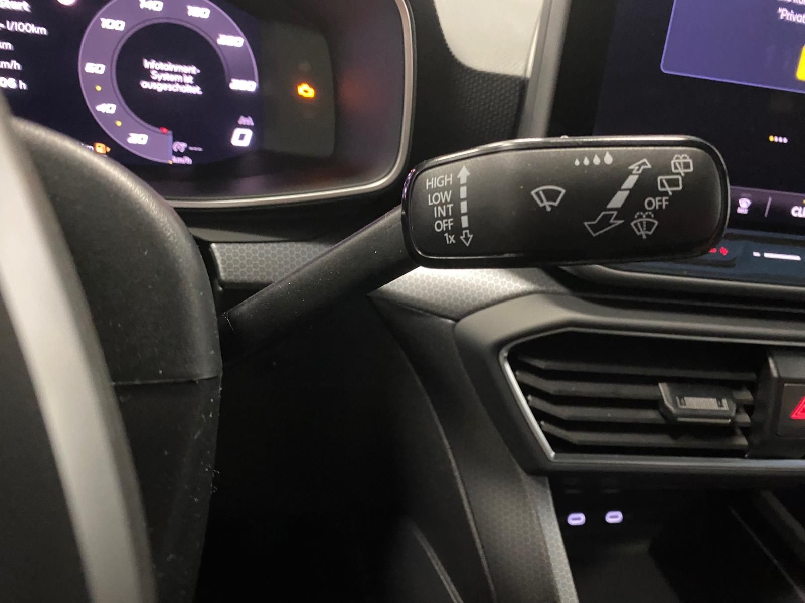 Fahrzeugabbildung SEAT Leon ST 1.5 TSI Style+5 Jahre GARANTIE++KAMERA++