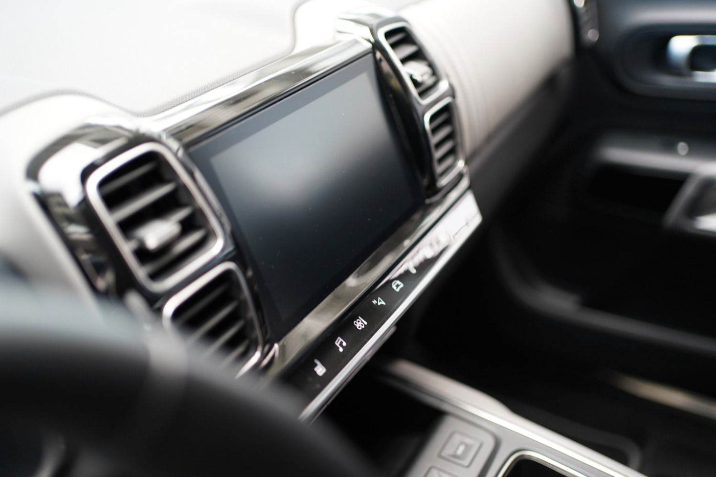 Fahrzeugabbildung Citroën C5 Aircross PureTech 180 EAT8 Shine Pack Automat