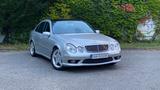 Mercedes-Benz E 55 AMG AMG - silberne Mercedes-Benz E 55 AMG