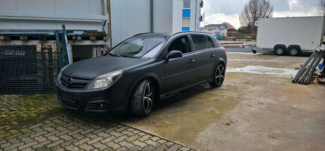 Opel Signum 1.9 CDTI