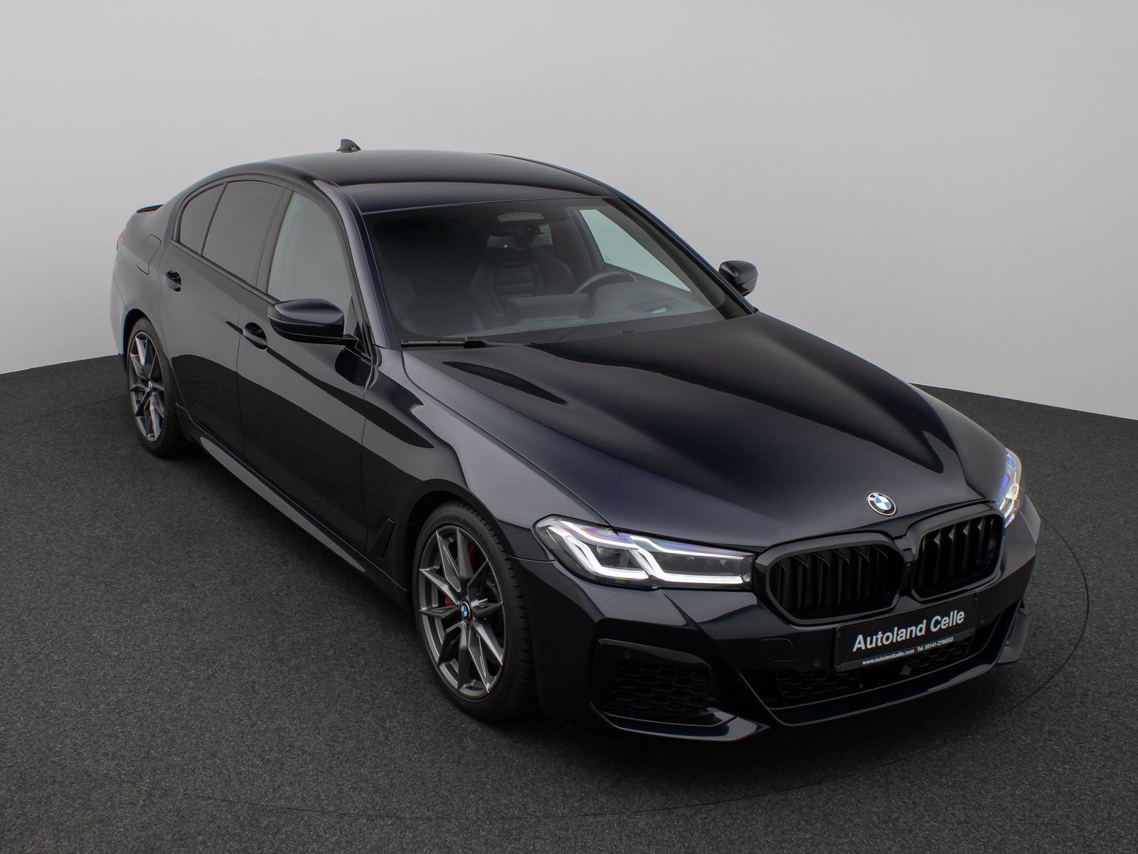 Fahrzeugabbildung BMW M550i xD Kamera Laser HUD DAB H/K 4xKlima Komfor
