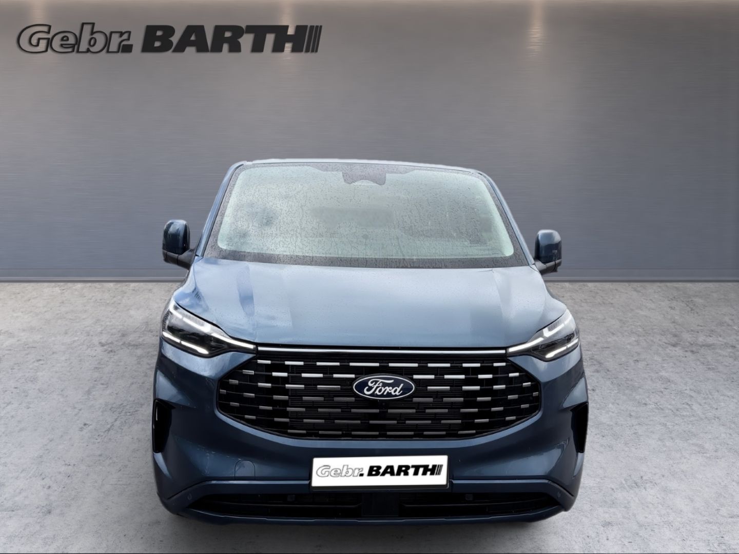 Fahrzeugabbildung Ford Tourneo Custom Bus (TTU) 320 L2 Titanium