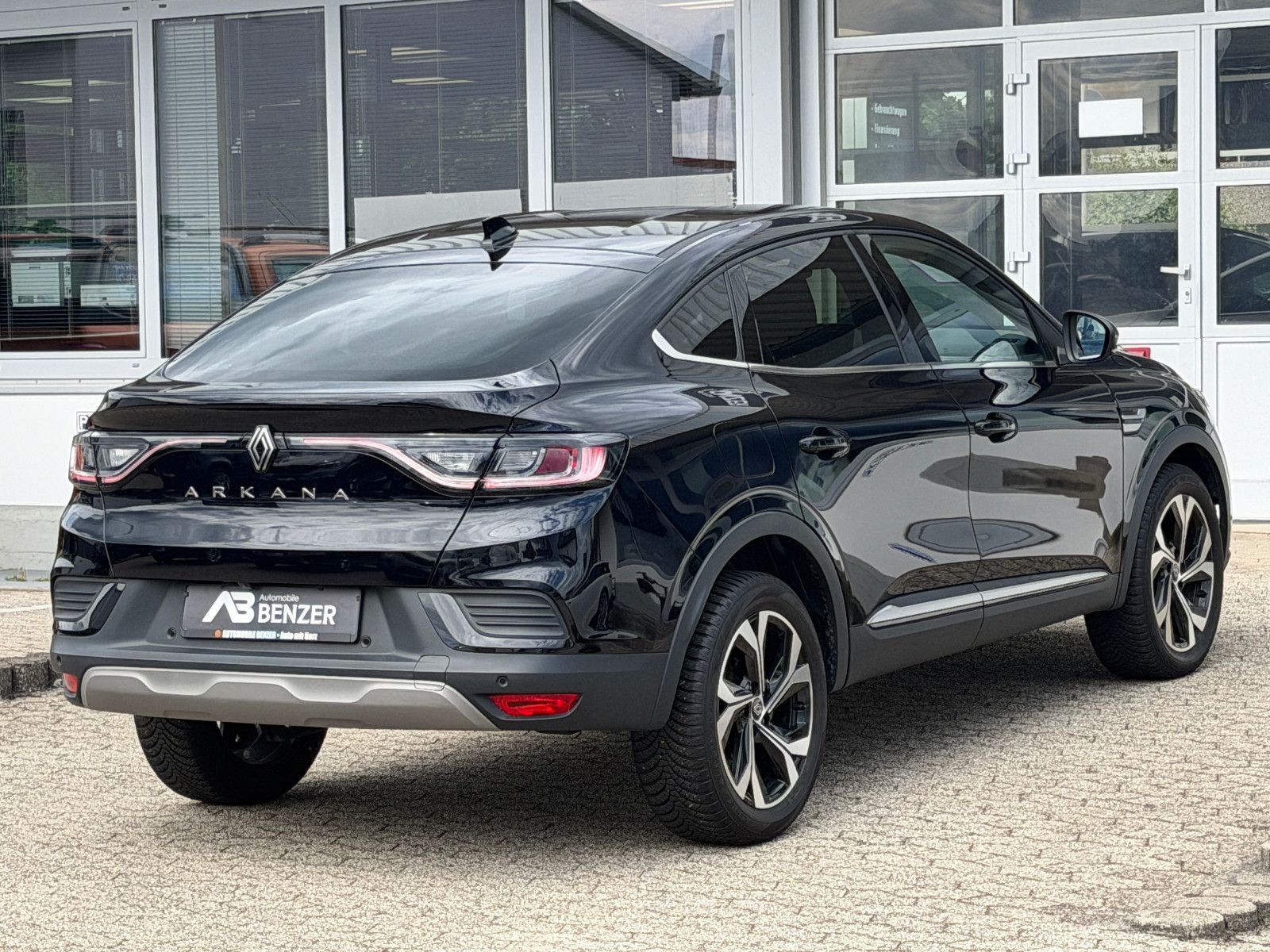 Fahrzeugabbildung Renault Arkana Techno/KAMERA/AMBIENTE/KAMERA/LEDER/ACC