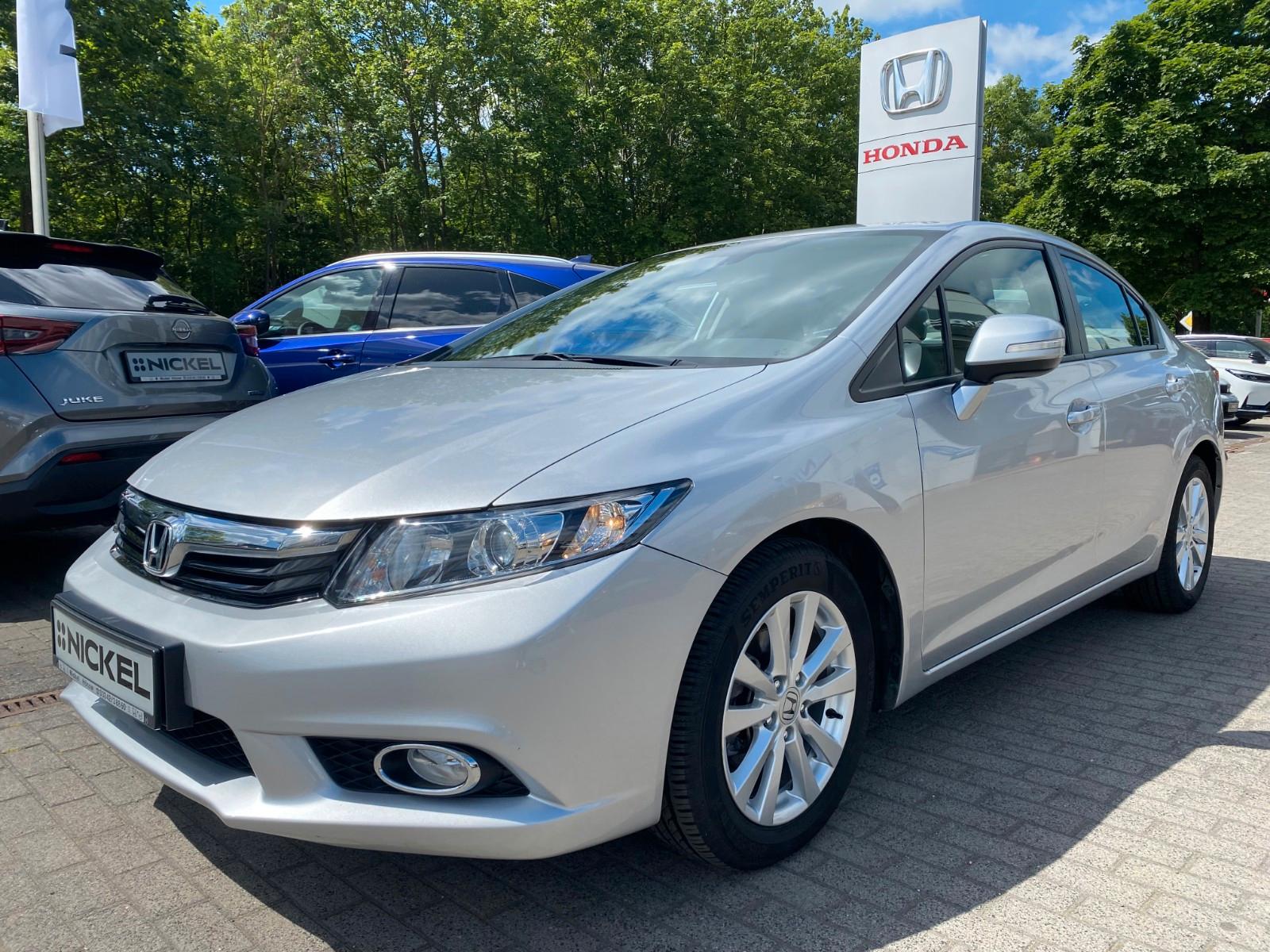 Honda Civic Lim. 1.8 Comfort Automatik/Winterräder
