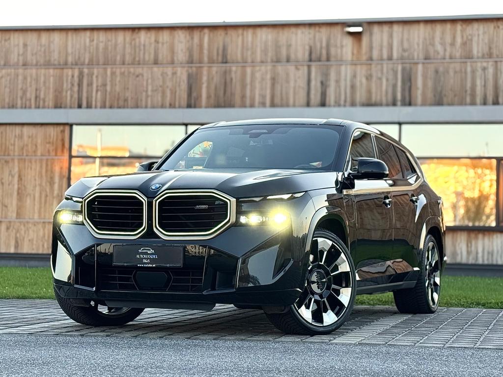 BMW XM