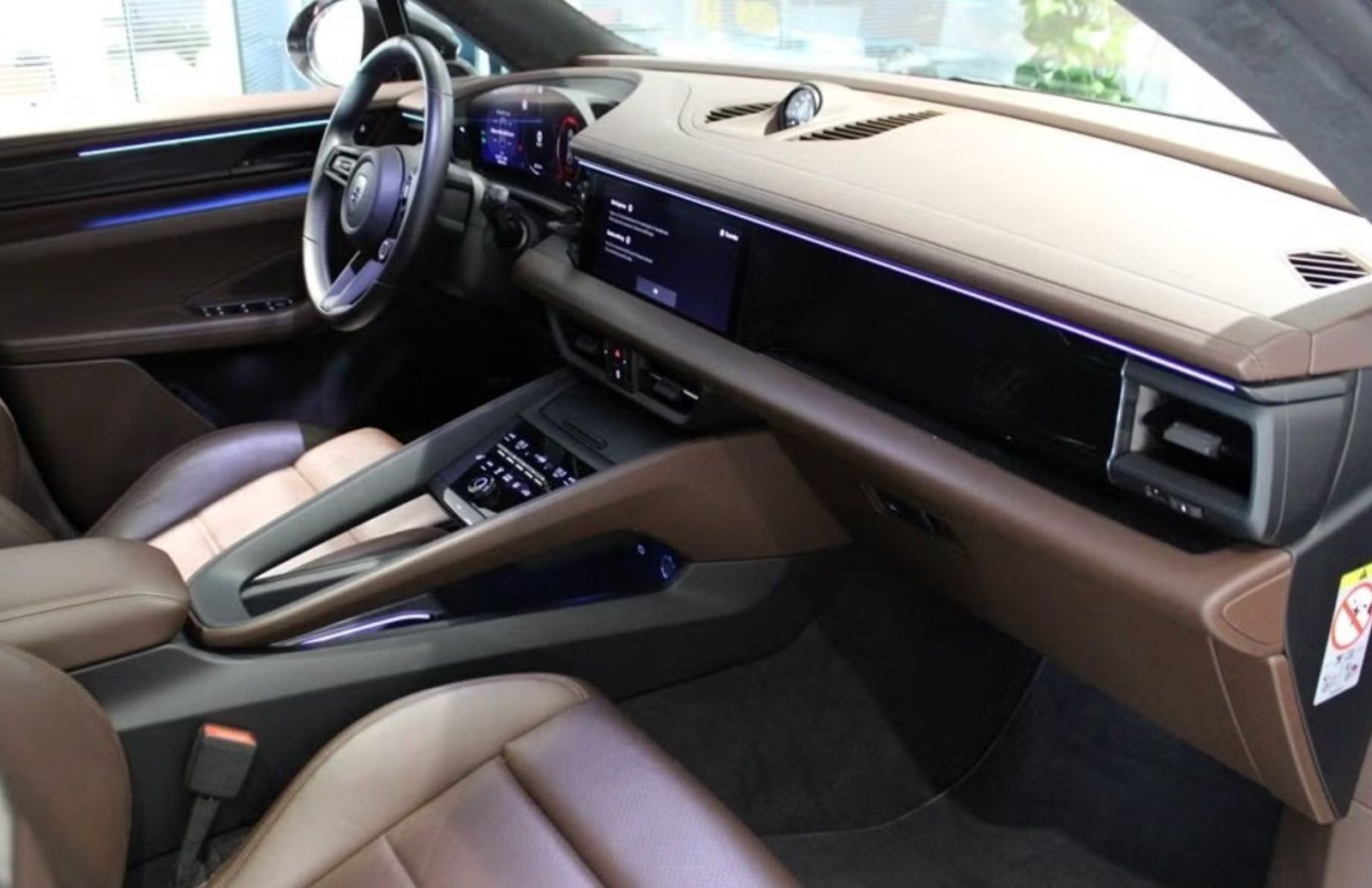 Porsche Macan Electric Turbo foto 10