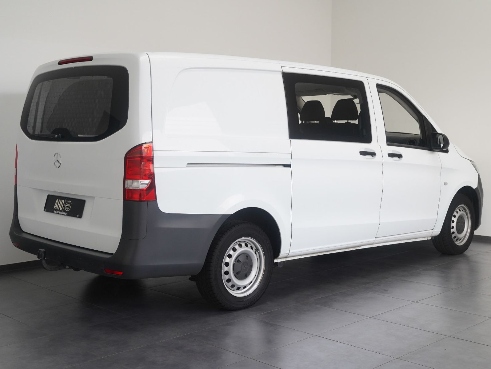 Fahrzeugabbildung Mercedes-Benz Vito Mixto 114 CDI RWD lang 6-SITZER/AHK