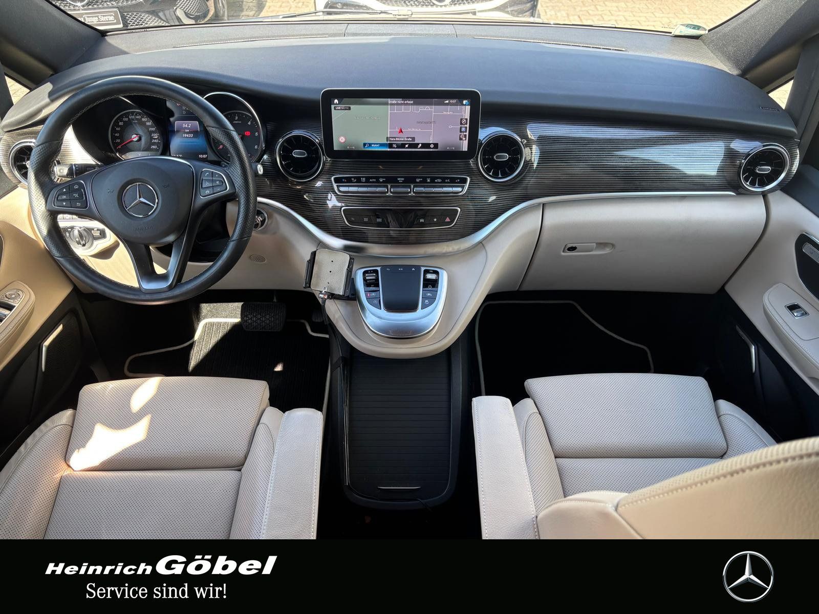 Fahrzeugabbildung Mercedes-Benz V 300 d 4M AVA-EDI*EXTRA-LANG*BURMESTER*360°KAME