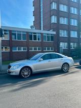 Mercedes-Benz MERCEDES S KLASSE 320 CDI NIGHTPAKET/VOLL/... - Mercedes-Benz E 320 mit Diesel-Antrieb: Limousine