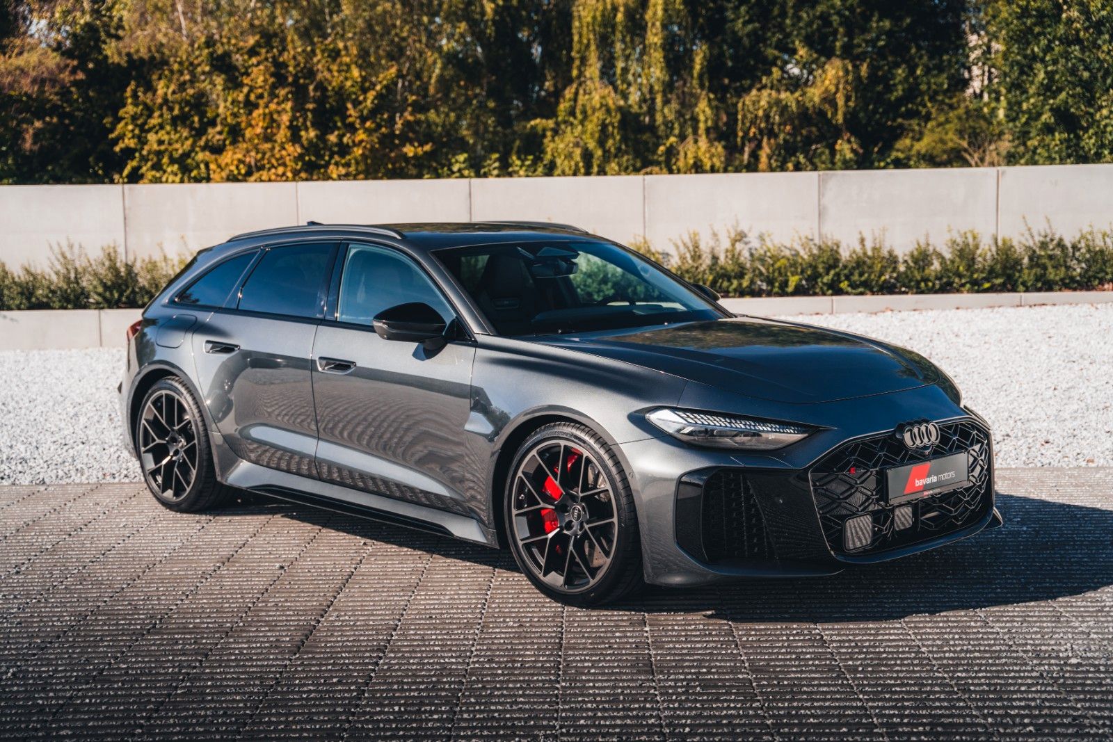 Audi RS5 Avant Quattro / Daytona Grey Pearlescent