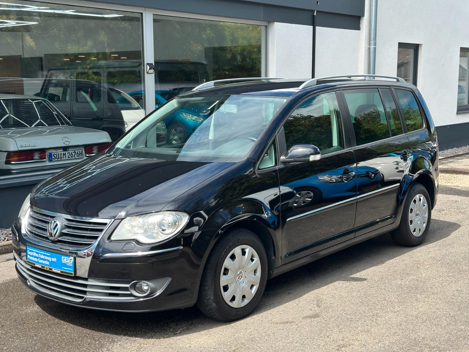 Volkswagen Touran Highline AUTOMATIK/HU NEU/XENON/PDC/KLIMA