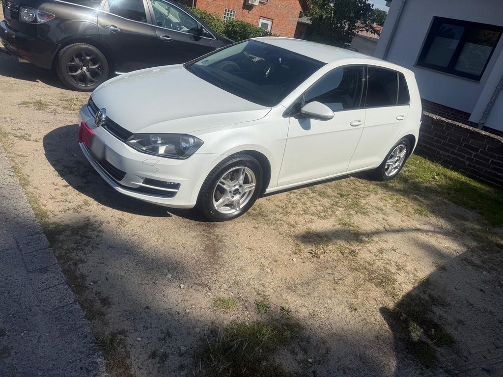 Image of Volkswagen Golf