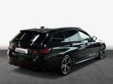 BMW 320i Touring Aut. - BMW 320 mit Benzin-Antrieb: Kombi