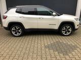 Jeep Compass Limited 4WD Leder Navi Kamera LED SHZ - Jeep aus 2017