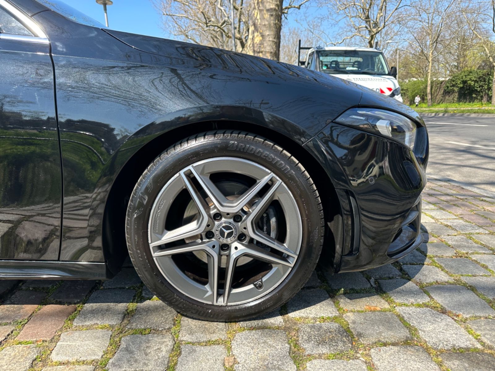 Fahrzeugabbildung Mercedes-Benz A 200 AMG*Keyless*360°Kamera*SHZ*MBUX*LED*