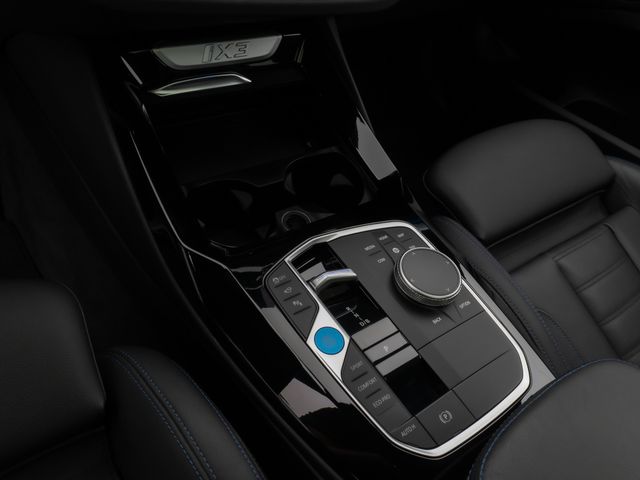 Foto Nummer 21: BMW iX3