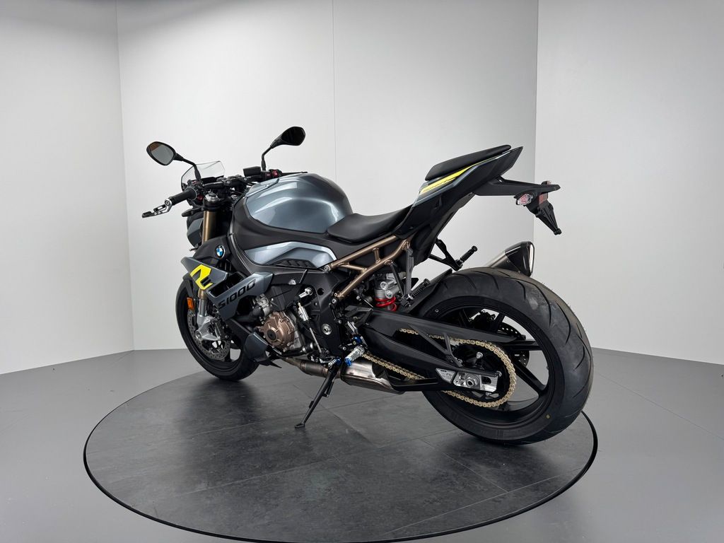 Fahrzeugabbildung BMW S1000 R *VOLLAUSSTATTUNG *SCHMIEDERÄDER