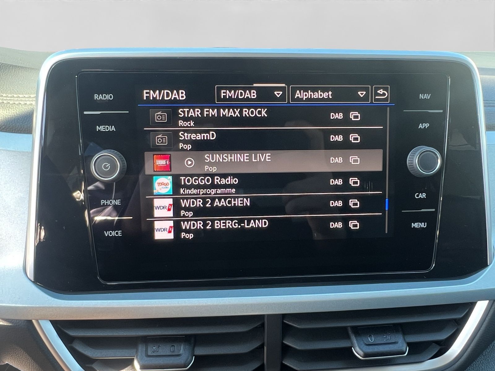 Volkswagen T-Roc - Bild 15