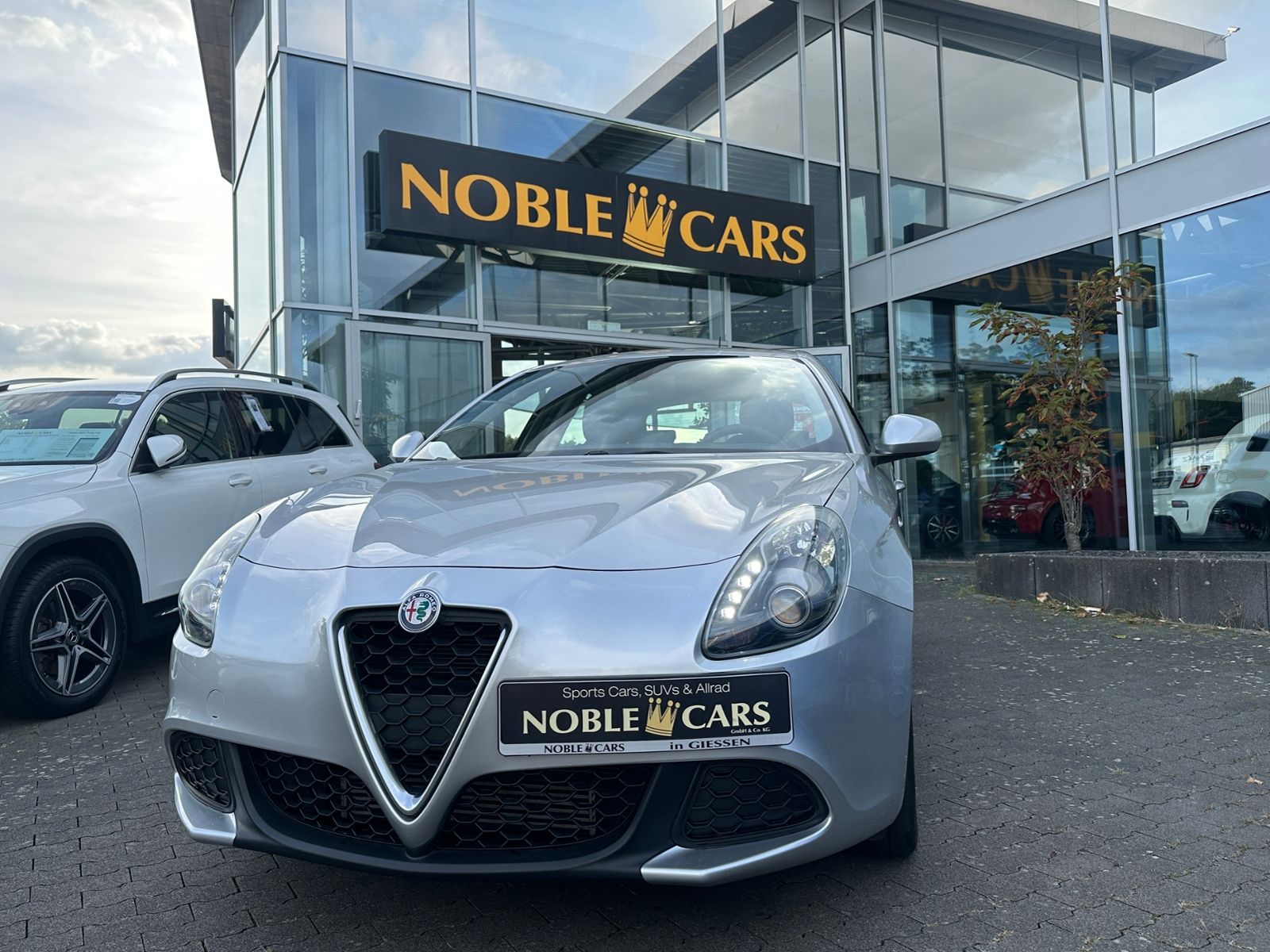 Fahrzeugabbildung Alfa Romeo Giulietta TÜV neu 9/2028 KLIMA NAVI ALU DAB