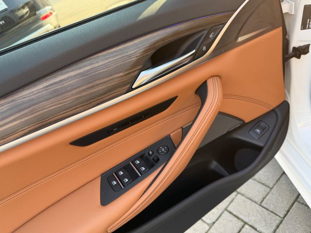 Fahrzeugbild 15