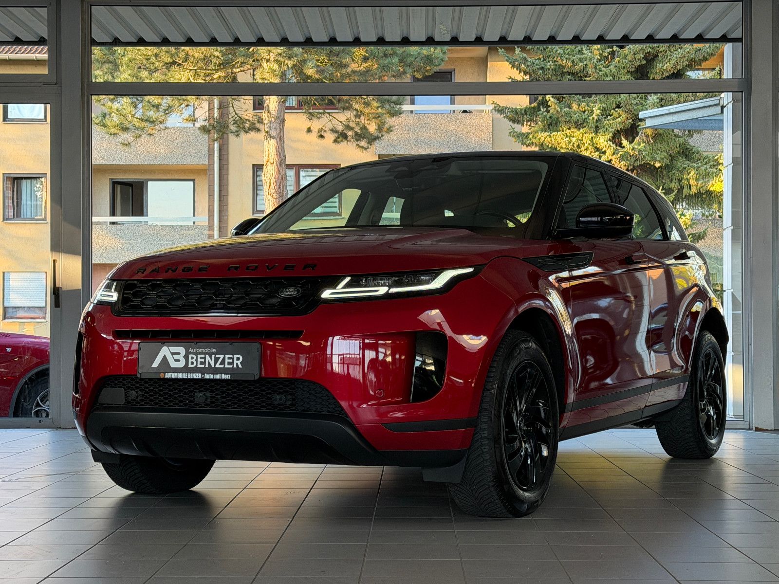 Fahrzeugabbildung Land Rover Range Rover Evoque S /KAMERA/CAR-PLAY/L-HEIZUNG