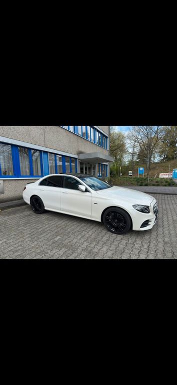 Image of Mercedes-Benz E 350