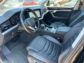 Volkswagen Touareg - 8