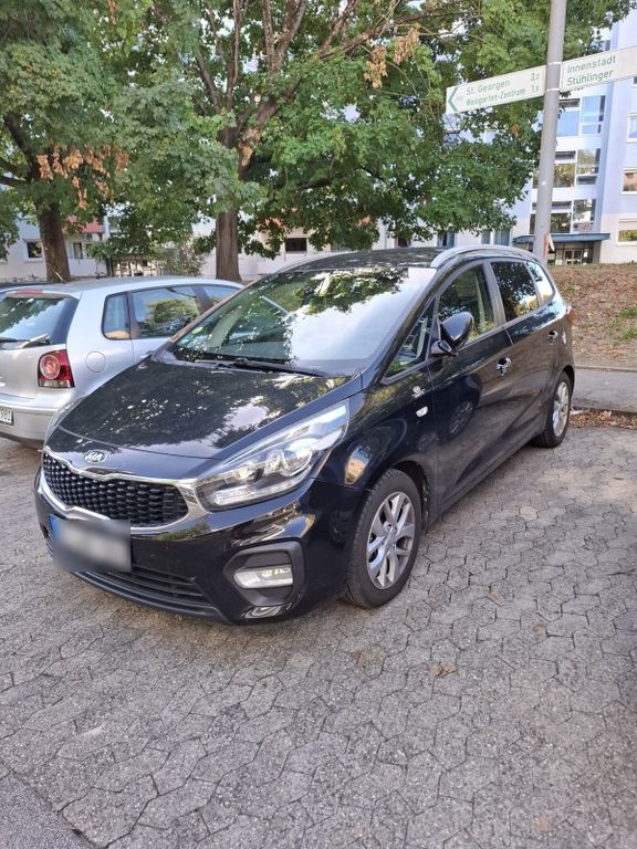 Image of Kia Carens