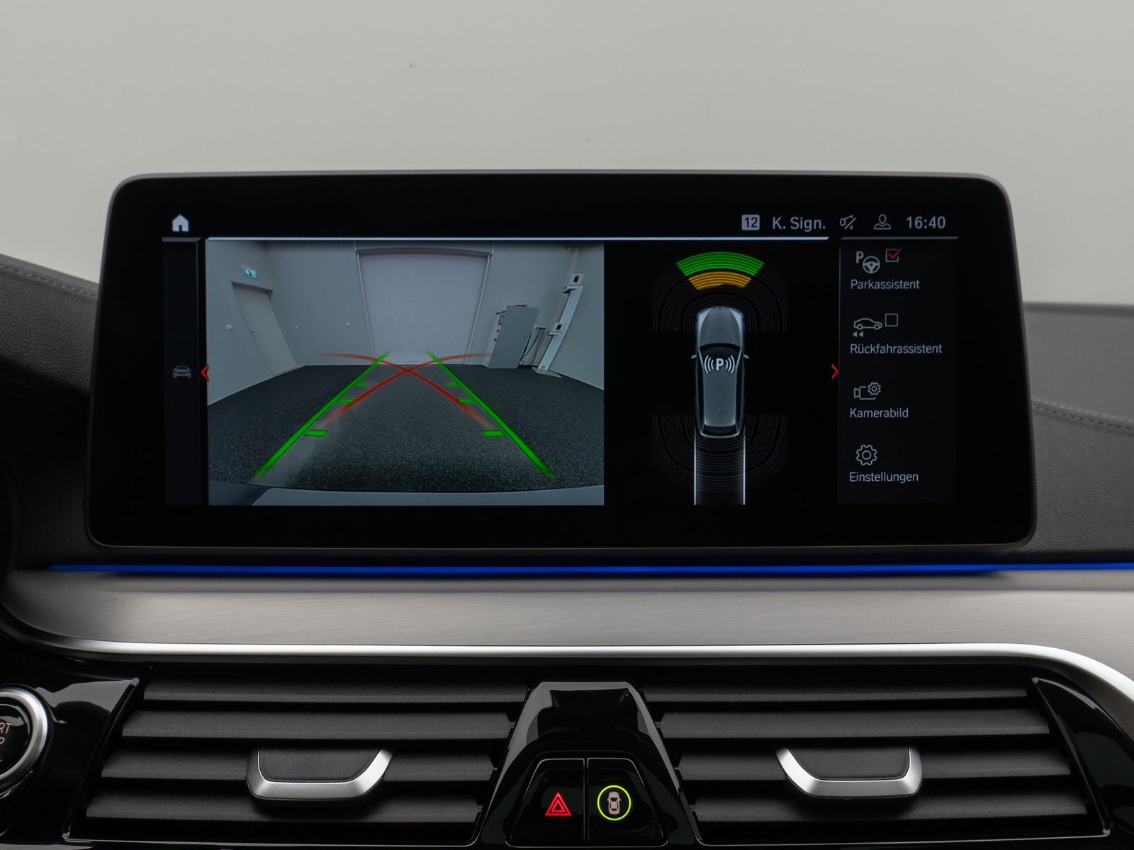Fahrzeugabbildung BMW 540i xD LuxuryLine Panorama Laser Kamera SoftCL