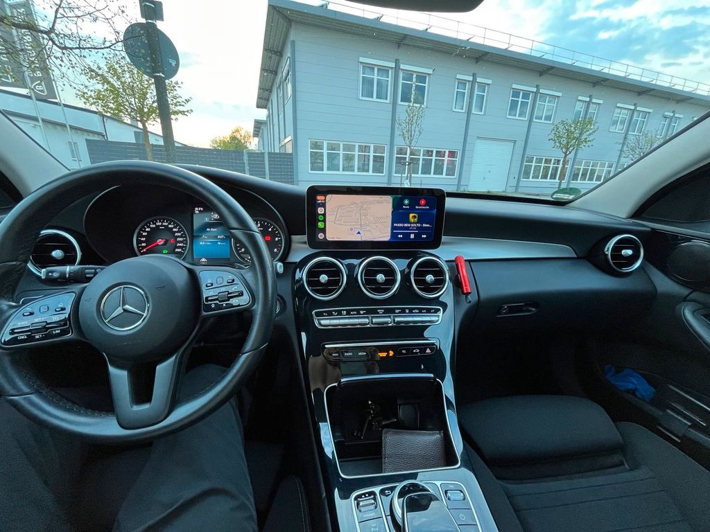 Image of Mercedes-Benz C 200