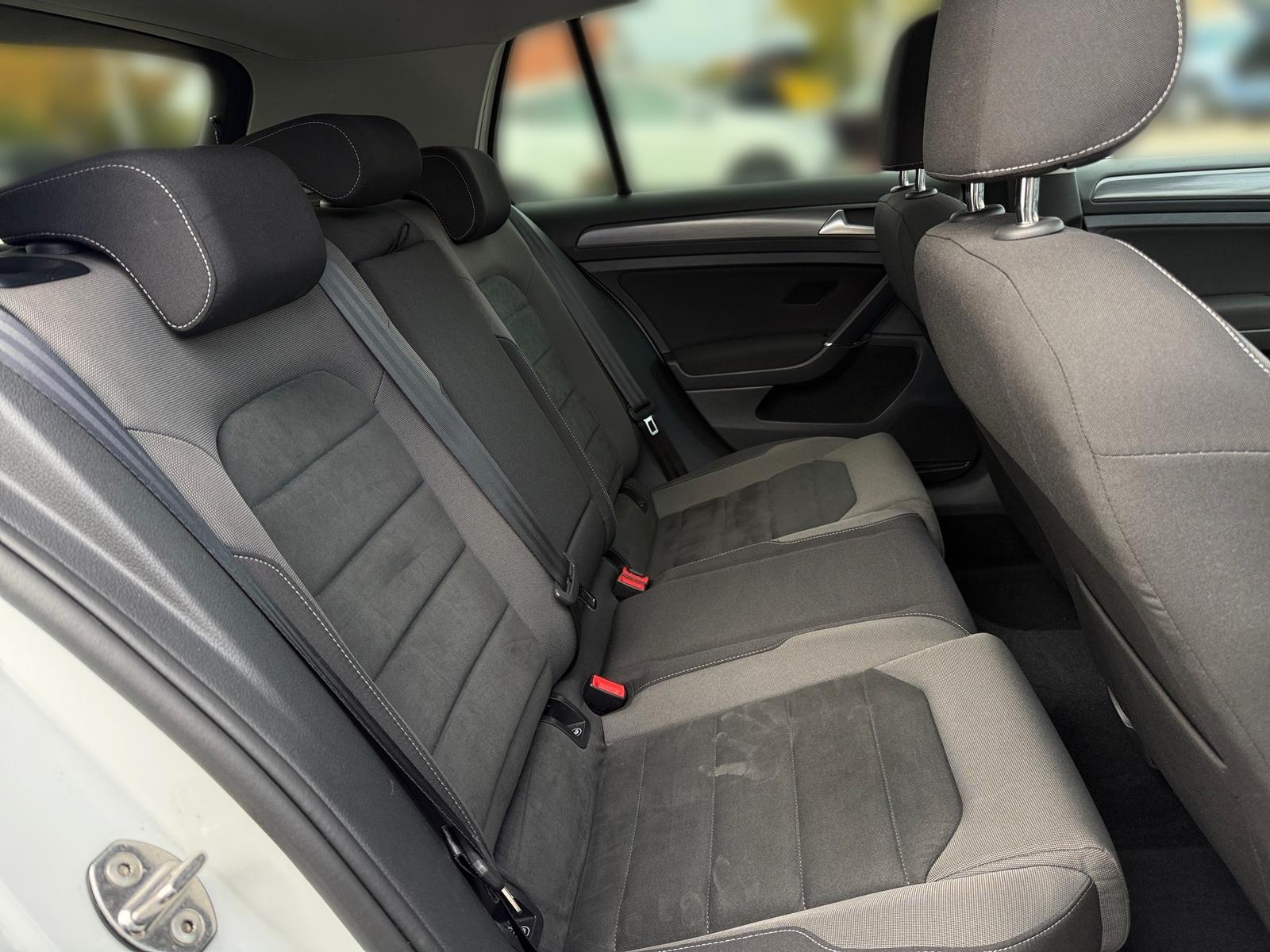 Volkswagen Golf VII 1.4 Xenon Alcantara Sitzheizung PDC