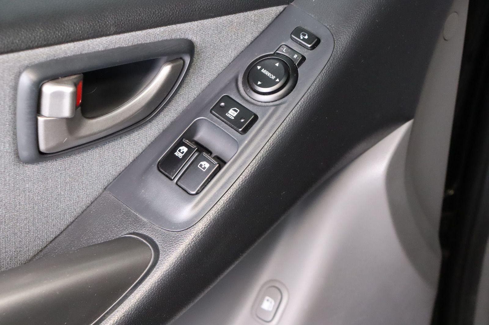 Fahrzeugabbildung Hyundai H1 Travel Trend * Navi * DAB * 8-Sitzer