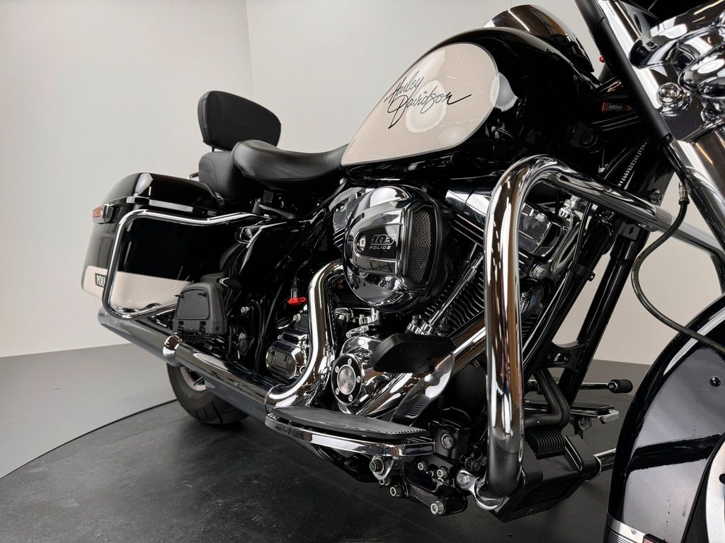 Fahrzeugabbildung Harley-Davidson FLHTP ELECTRA GLIDE POLICE *SAMMLERZUSTAND