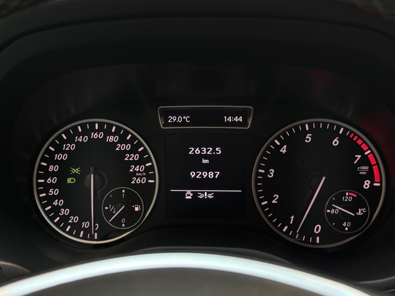 Mercedes-Benz B180|SHZ|PDC|Klimaanlage|Xenon|2.Hand|Bluetooth