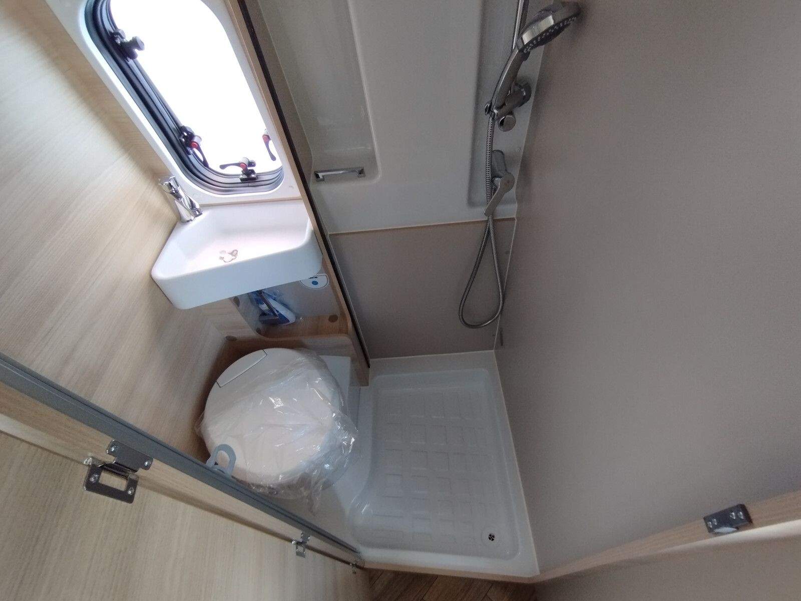 Fahrzeugabbildung Chausson Van Sport Line V690
