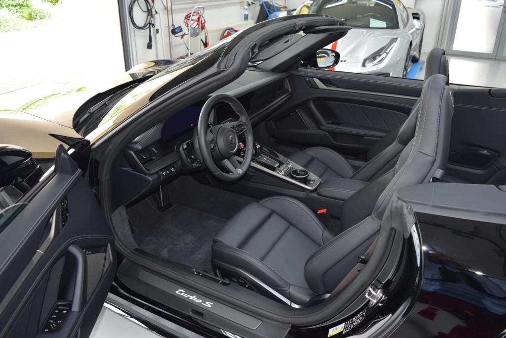 Porsche 992 .2 Turbo S Cabriolet CarbonBremse PASM