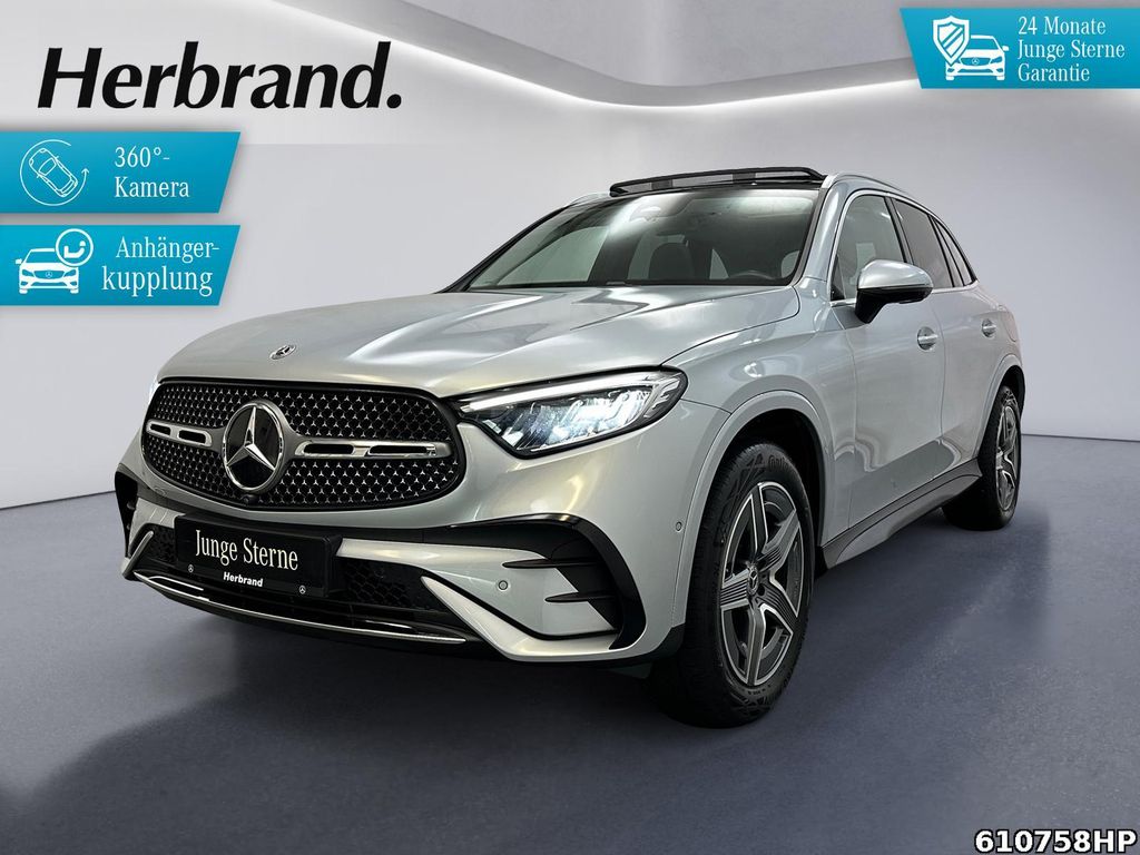 Mercedes-Benz GLC 300 — hlavná fotografia