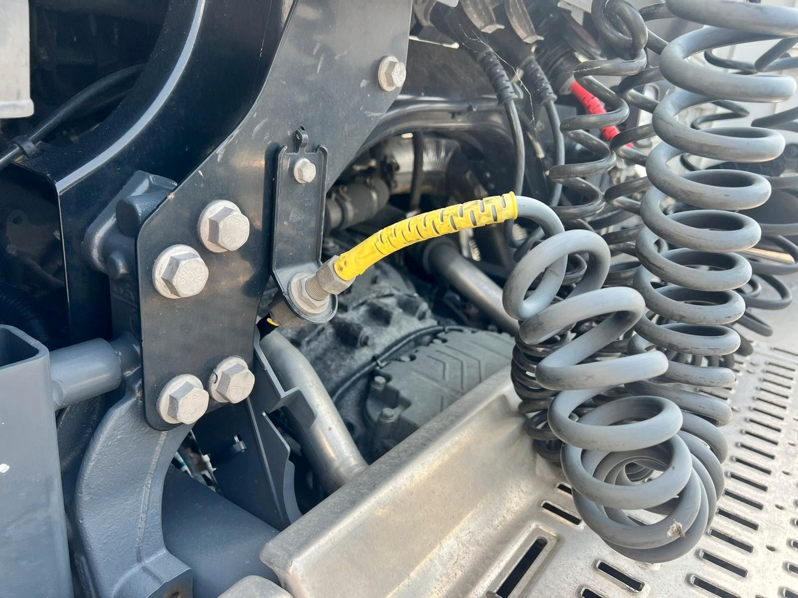 Fahrzeugabbildung DAF 2 Stück XF 480 FT NGD E6, Bj.2022