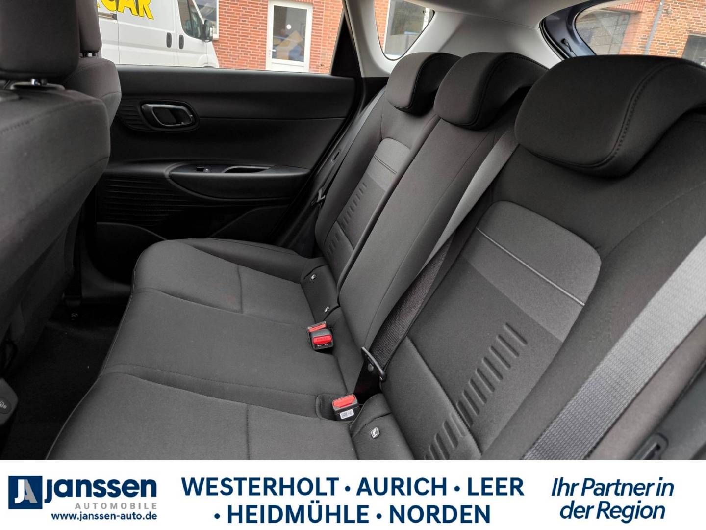 Fahrzeugabbildung Hyundai BAYON FL (MY25) 1.0 T-GDI (100 PS) 6-MT 2WD Tren