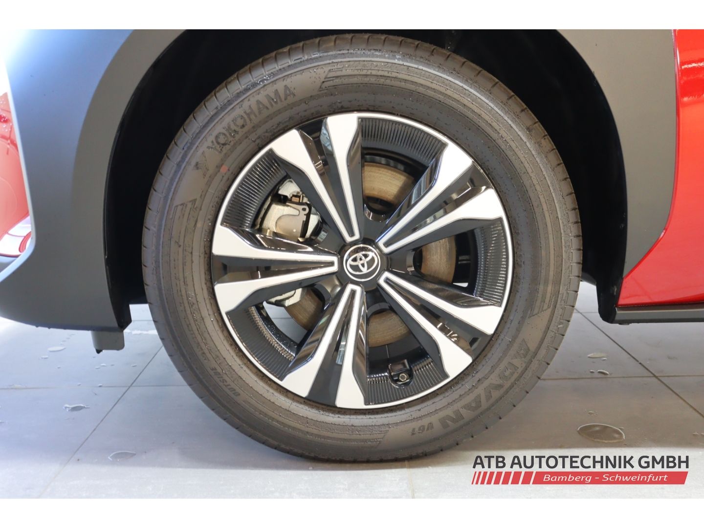 Fahrzeugabbildung Toyota bz4X 71,4 kWh 11-kW-Lader 4x2 Comfort-P