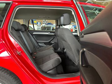 Volkswagen Passat Variant *Massage*Keyless*Tempo*Navi*