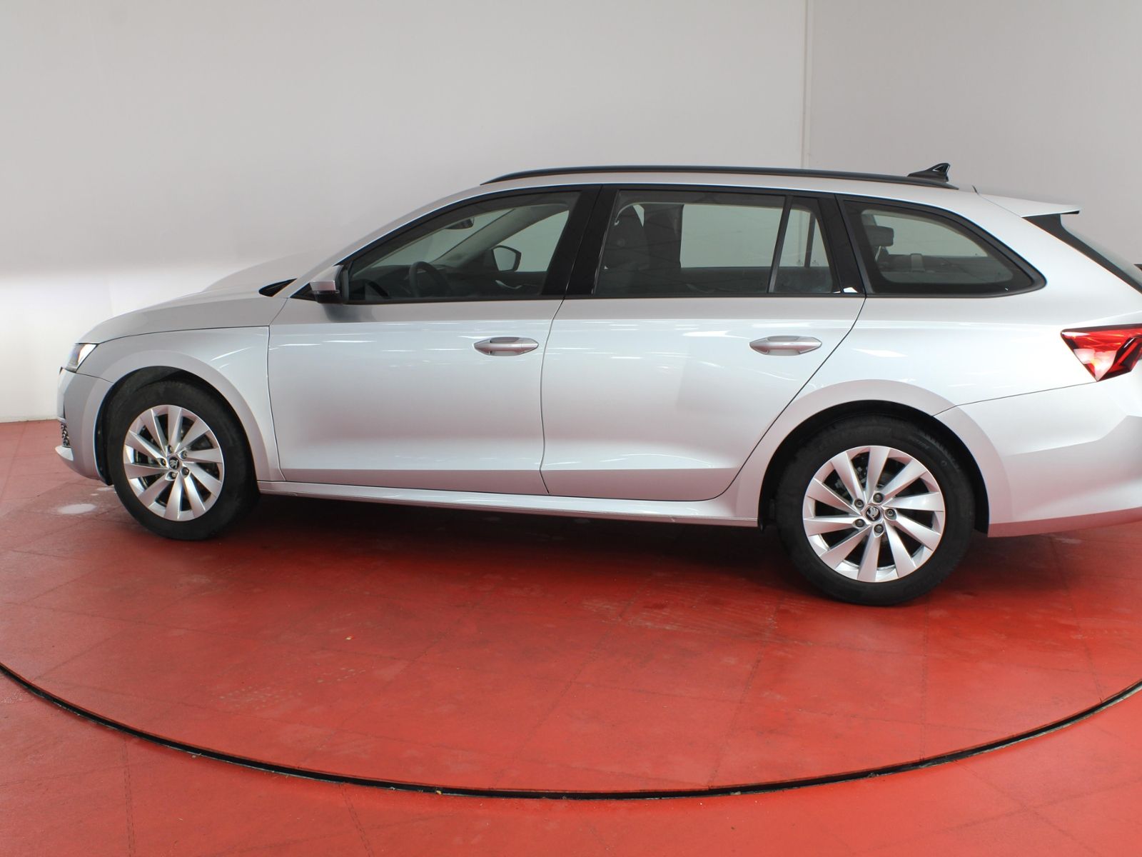 Skoda Octavia Combi Selection 2.0TDI 297,-ohne Anzahlu foto 20