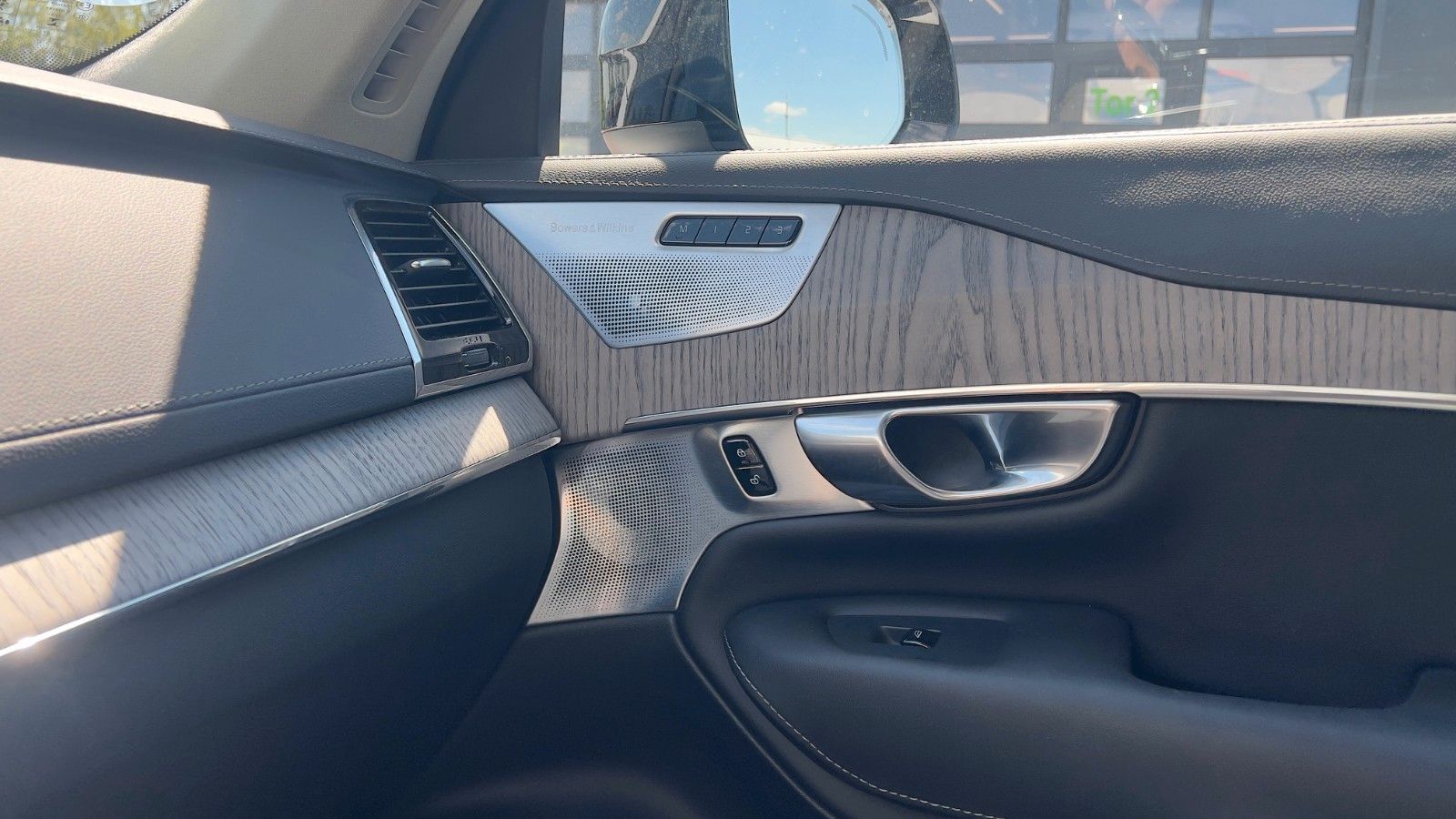 Fahrzeugabbildung Volvo XC90 B5 D AWD Ultimate Dark*B&W*HuD*LUFT*360*ACC