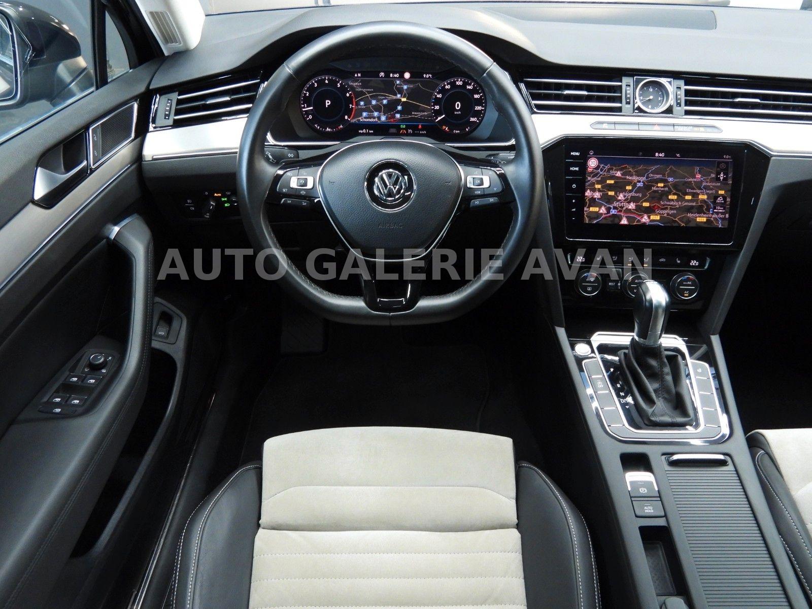 Volkswagen PASSAT VARIANT 1.5 TSI HIGHLINE