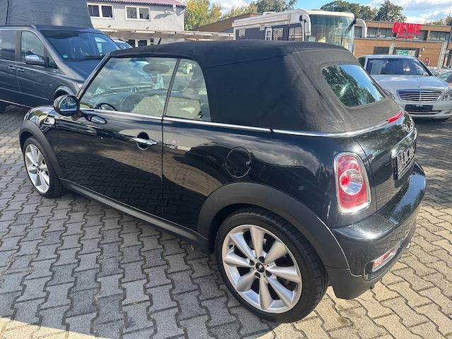 MINI Cooper S Cabrio/ LEDER / STANDHEIZUNG