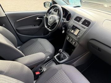 Bild 17 VW Polo V 6R Comfortline SHZ+KLIMA+ALU+BT+ALLWETTER