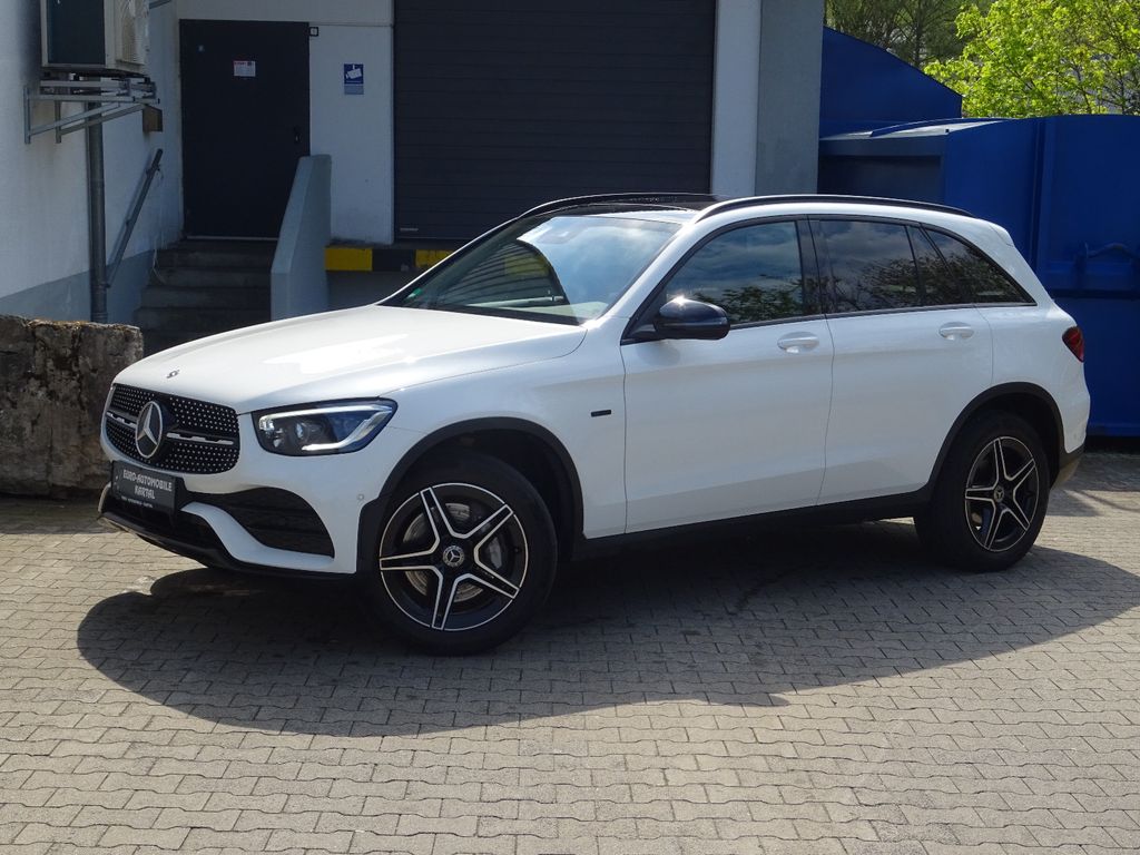 Image of Mercedes-Benz GLC 300